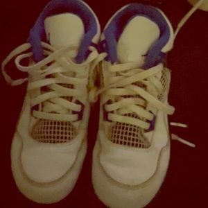 Boys Jordan shoes